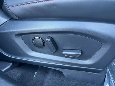 New 2026 Ford Explorer ST-Line image 14