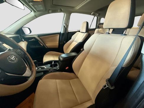 Used 2018 Toyota RAV4 XLE image 20