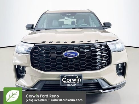 New 2026 Ford Explorer ST-Line w/ ST-Line Street Pack AWD/4WD image 2