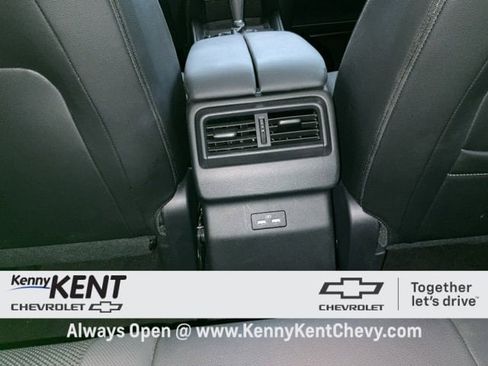 Used 2024 MAZDA CX-50 AWD 2.5 S w/ Preferred Package image 12