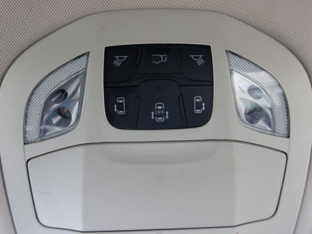 Used 2017 Chrysler Pacifica Touring-L Plus w/ Tire & Wheel Group FWD image 24