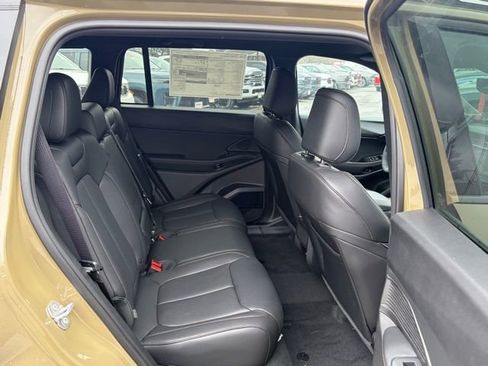 New 2026 Jeep Cherokee Limited image 28