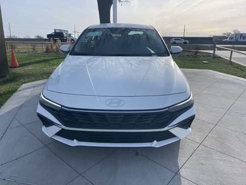 New 2026 Hyundai Elantra Blue image 8