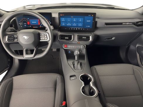 Used 2025 Ford Mustang EcoBoost image 18