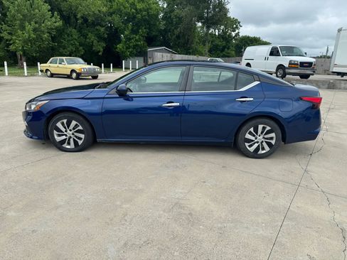 Used 2020 Nissan Altima 2.5 S FWD image 4