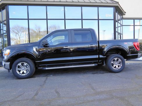 Used 2023 Ford F150 XLT w/ XTR Package AWD/4WD image 8