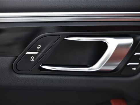 New 2026 Porsche Macan S AWD/4WD image 21