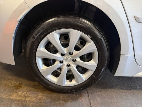 Used 2023 Toyota Corolla LE FWD image 27
