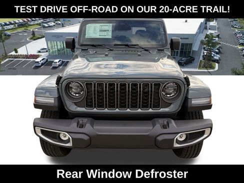 New 2026 Jeep Gladiator Sahara image 8