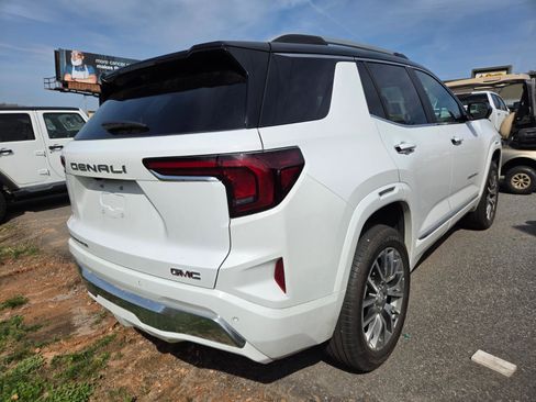 Used 2026 GMC Terrain Denali image 5