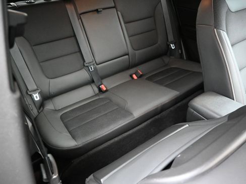 Used 2023 Chevrolet TrailBlazer RS w/ Convenience Package FWD image 28