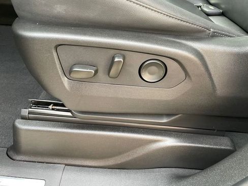 Used 2024 Chevrolet Tahoe Z71 image 41