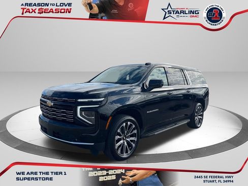 Used 2025 Chevrolet Suburban High Country w/ Sun And Tow Package RWD image 1