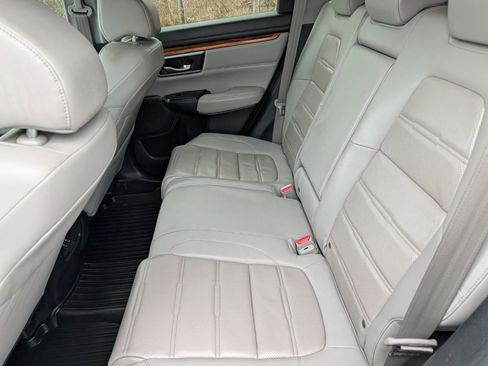 Used 2017 Honda CR-V Touring image 19