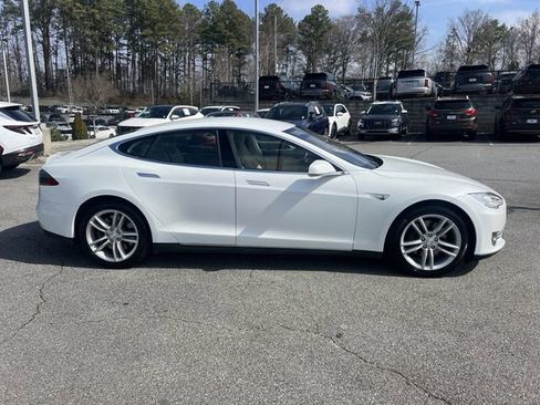 Used 2015 Tesla Model S 85 image 8
