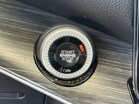 Used 2024 Jeep Wagoneer Series II AWD/4WD image 27