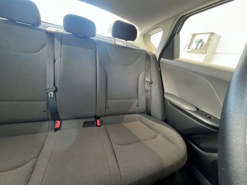 Used 2025 Kia K4 FWD image 36