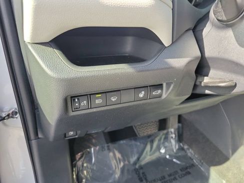 Certified 2022 Toyota RAV4 XLE Premium AWD/4WD image 20