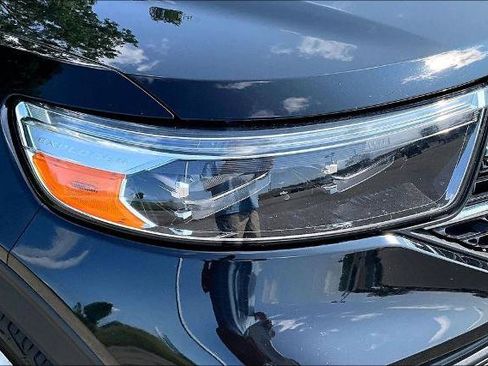 Certified 2023 Ford Explorer XLT AWD/4WD image 29