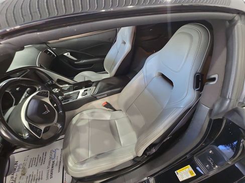 Used 2015 Chevrolet Corvette Stingray Coupe image 17