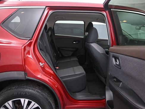 Used 2023 Nissan Rogue SV FWD image 25