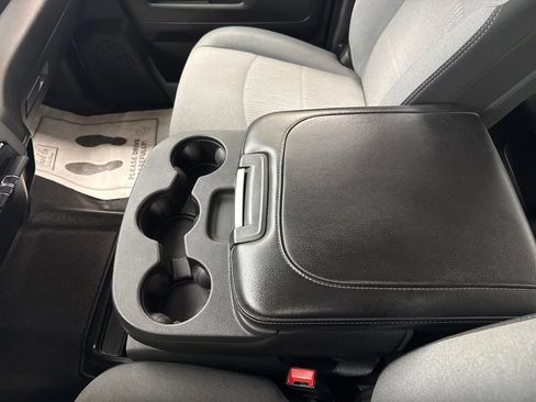 Used 2019 RAM 2500 Big Horn image 30