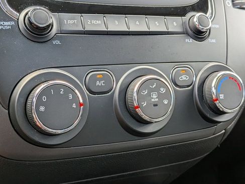 Used 2018 Kia Forte LX image 7