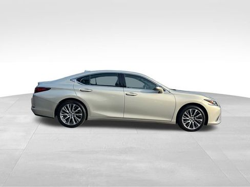 Used 2019 Lexus ES 350 w/ Premium Package image 6