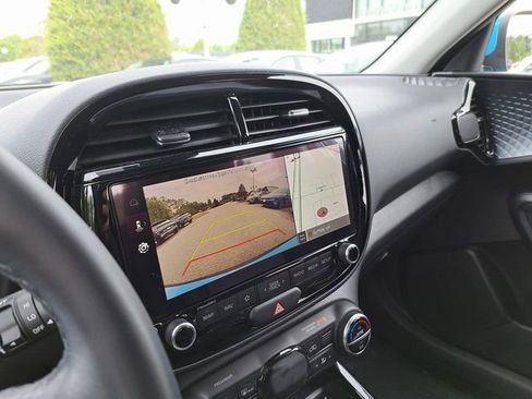 Used 2024 Kia Soul EX FWD image 12