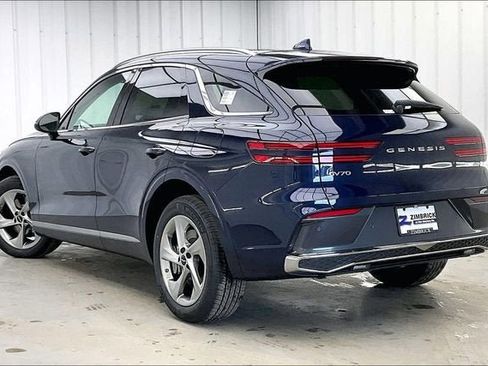 New 2026 Genesis GV70 2.5T Select image 25