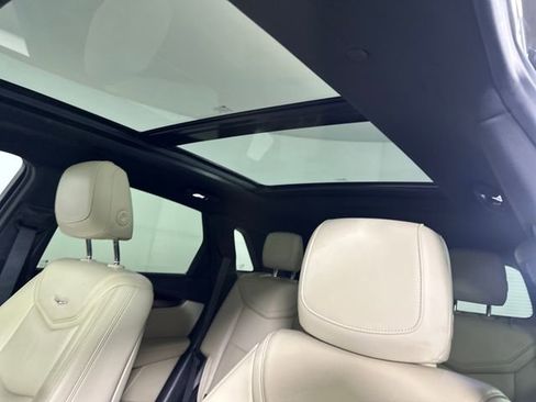 Used 2019 Cadillac XT5 Luxury image 12