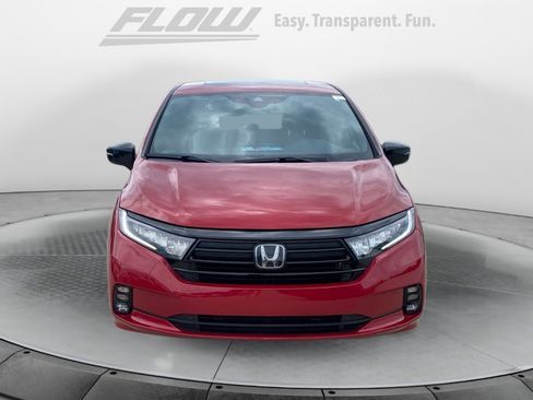 Used 2023 Honda Odyssey Sport image 3