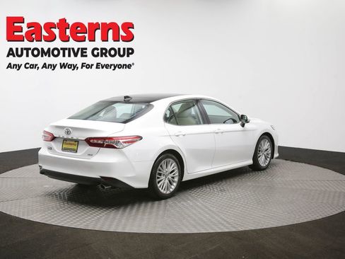Used 2019 Toyota Camry XLE image 43