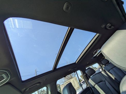 New 2026 Jeep Grand Wagoneer Limited image 23