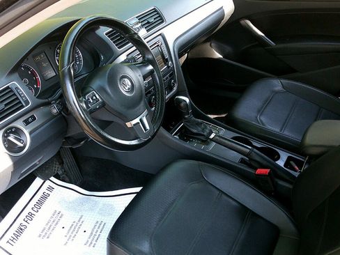 Used 2015 Volkswagen Passat 1.8T Limited Edition image 33