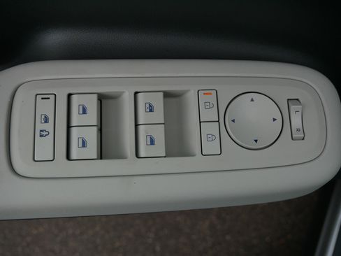 New 2026 Hyundai Santa Fe SE image 12