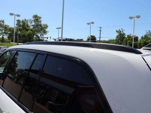 Used 2024 Jeep Grand Cherokee Altitude AWD/4WD image 26