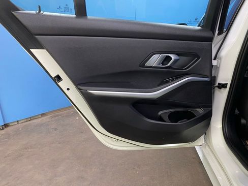 Used 2020 BMW 330i xDrive Sedan w/ Driving Assistance Package image 38