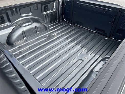 Used 2025 Ford F150 Lariat w/ Equipment Group 501A Mid image 28