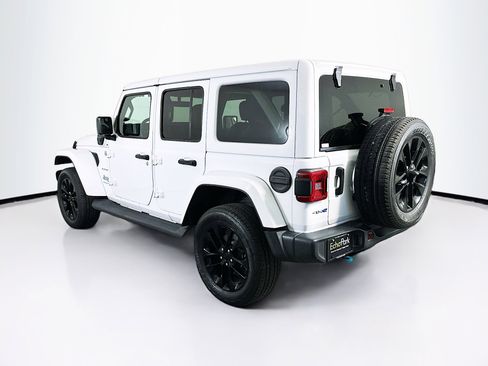 Used 2023 Jeep Wrangler Sahara image 5