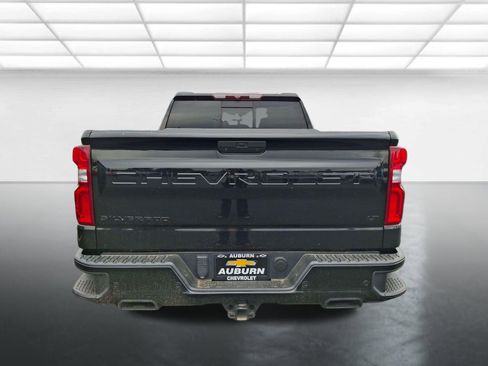Used 2020 Chevrolet Silverado 1500 LT Trail Boss w/ Midnight Edition image 3