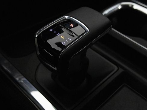 Used 2024 Chevrolet Silverado 1500 RST w/ Redline Edition image 26