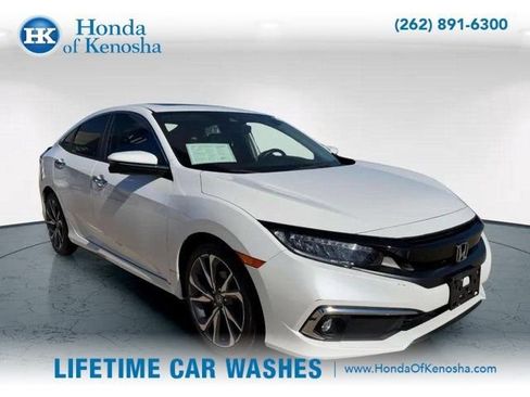 Used 2019 Honda Civic Touring image 3