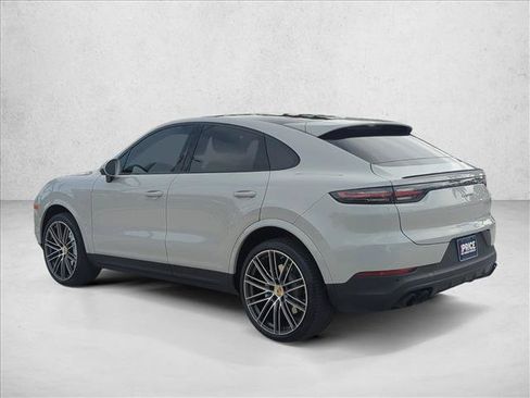 Used 2022 Porsche Cayenne Platinum Edition AWD/4WD image 5
