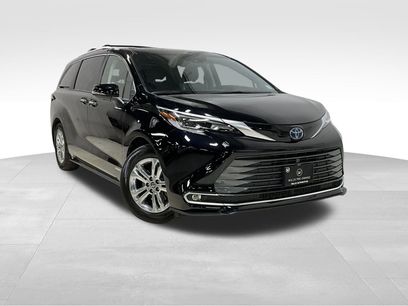 Used 2021 Toyota Sienna Limited
