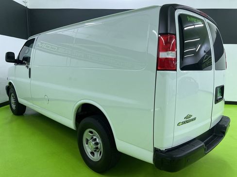 Used 2020 Chevrolet Express 2500 w/ Driver Convenience Package RWD image 7