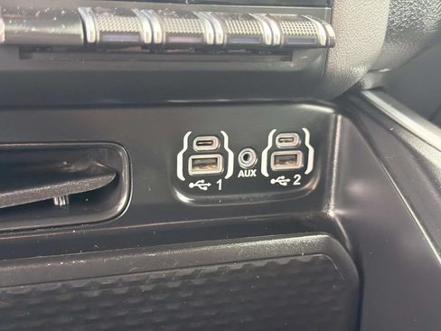 Used 2022 RAM 1500 Big Horn AWD/4WD image 32