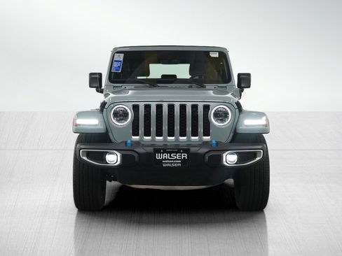 Used 2023 Jeep Wrangler Unlimited Sahara w/ Cold Weather Group AWD/4WD image 8