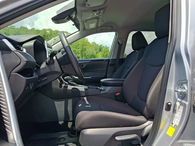 Used 2025 Toyota RAV4 LE FWD image 13