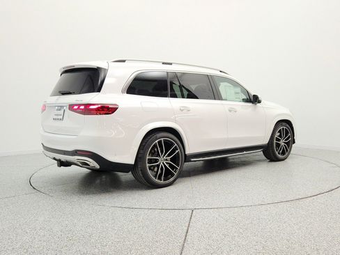 New 2026 Mercedes-Benz GLS 580 4MATIC image 5